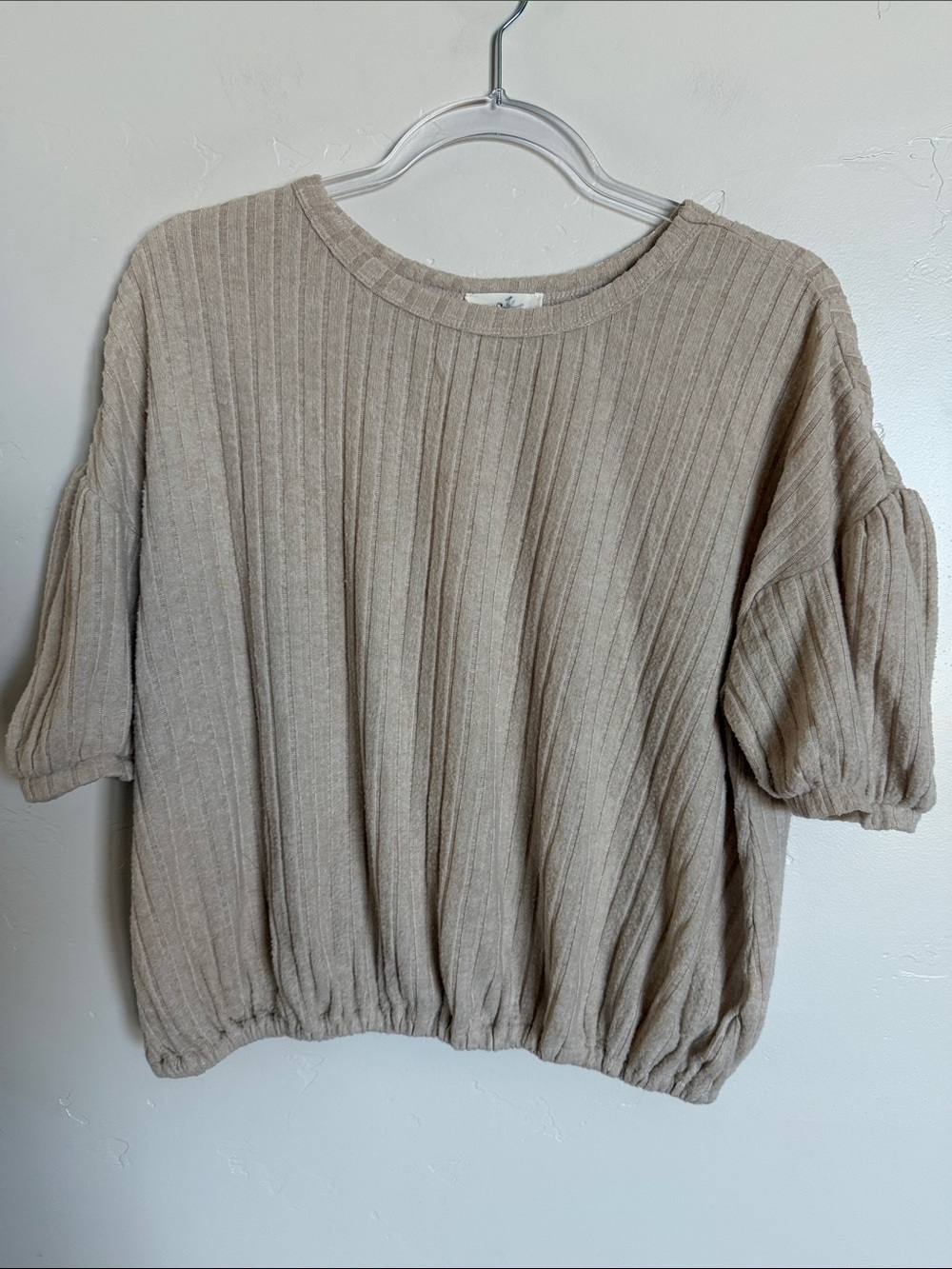 bohme Neutral Ribbed Puff Sleeve Top in Taupe